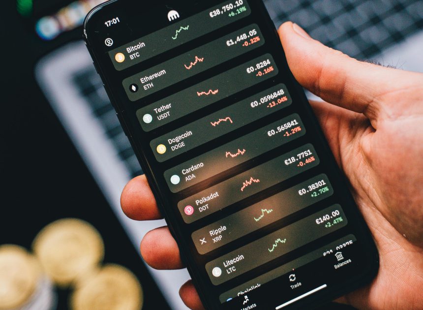 Czy inwestowanie w kryptowaluty ma przyszłość? Przewodnik po rynku cyfrowych aktywów